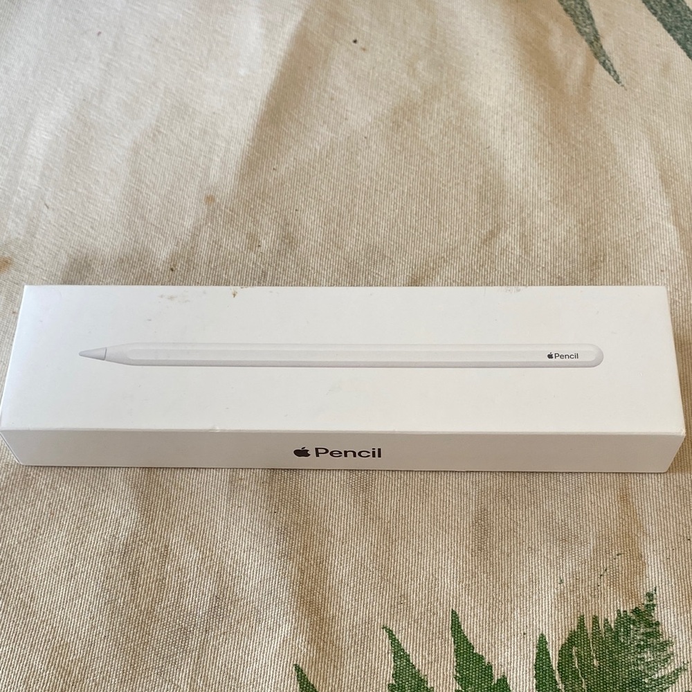 Apple Pencil in Classic White Box